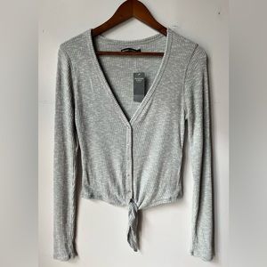 NWT Abercrombie Ribbed Long Sleeve Button Up w/Tie, Gray, size L